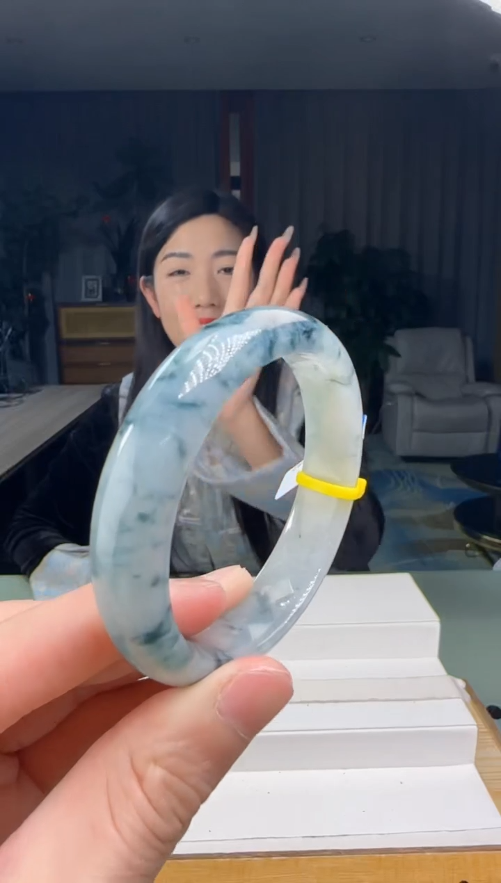 【闪购商品】翡翠手镯未镶嵌DY@@960Q3J09152