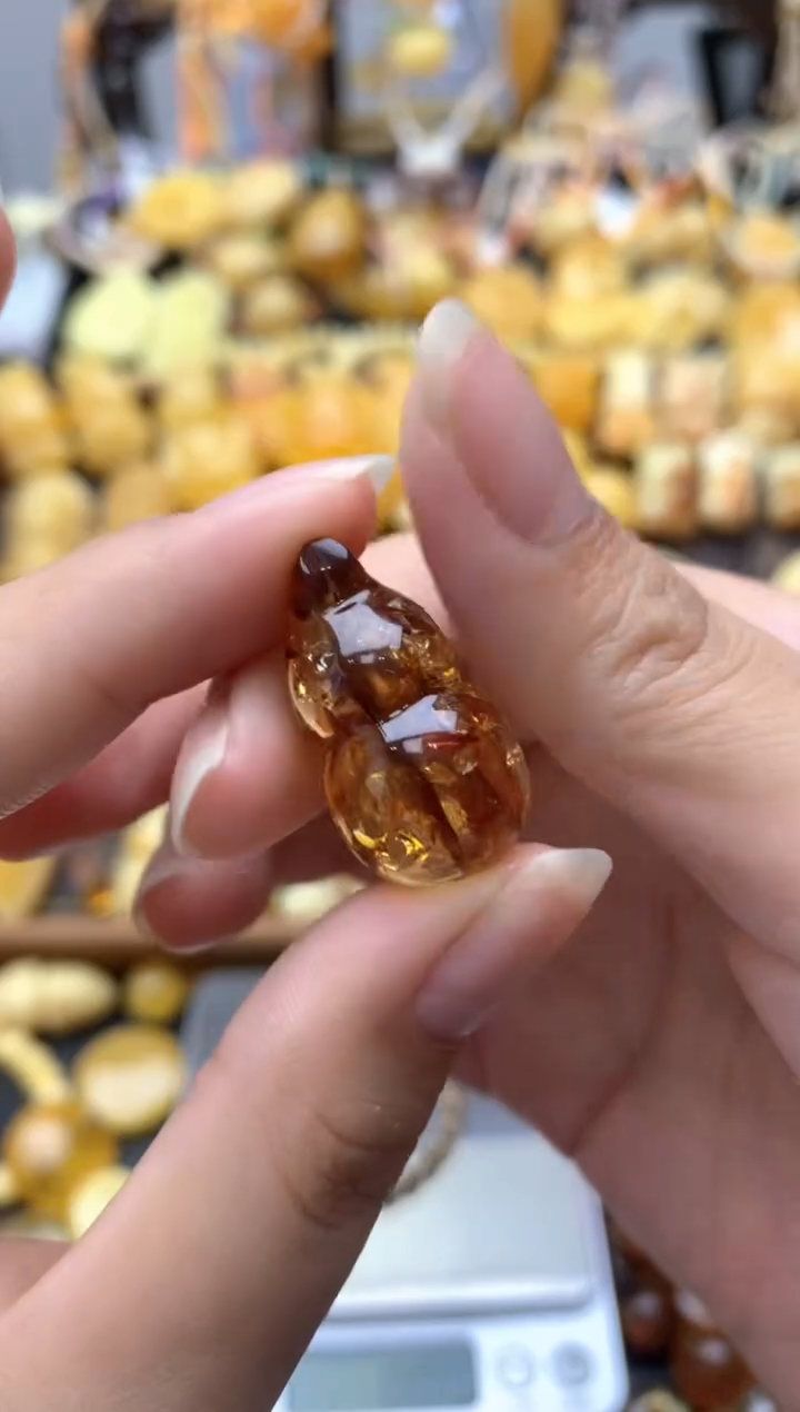 未镶嵌琥珀珠宝奇石032琥珀蜜蜡花粉有纹小坑介意勿拍