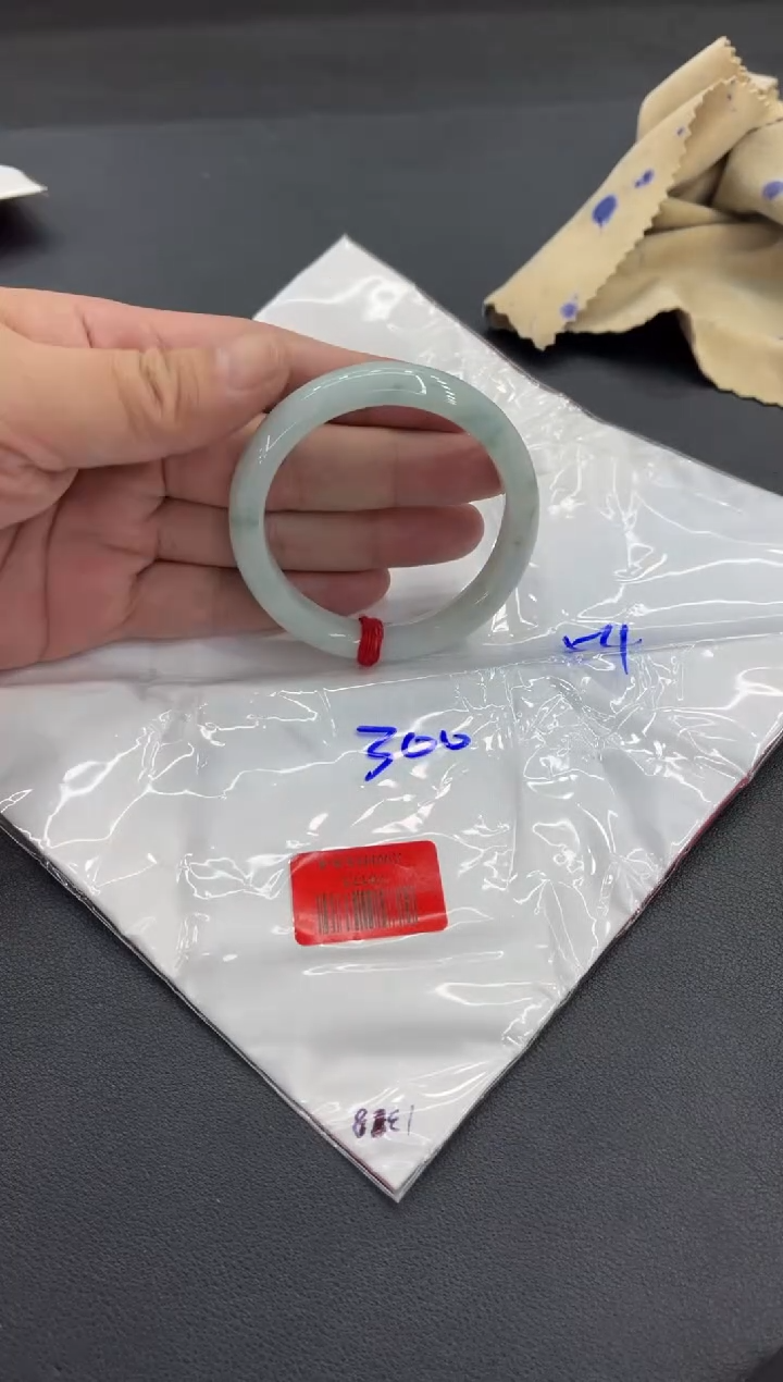 未镶嵌手镯翡翠翡翠手镯