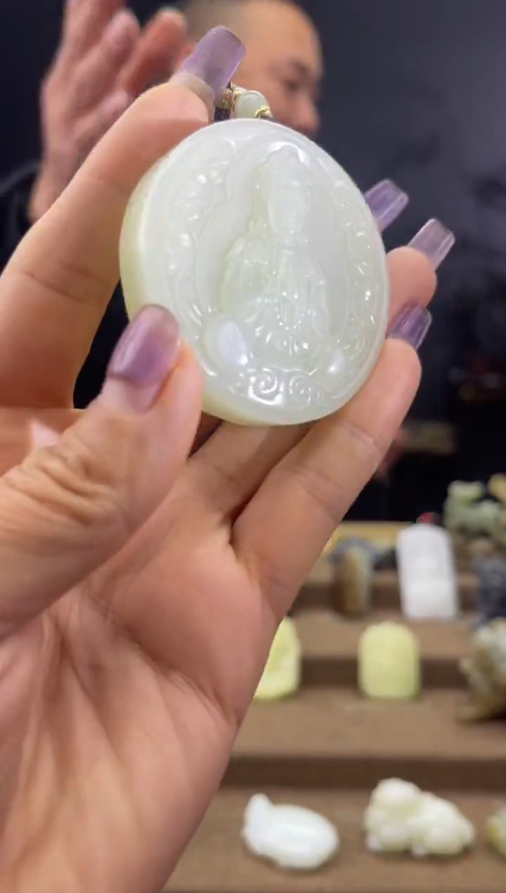 颈饰未镶嵌和田玉1