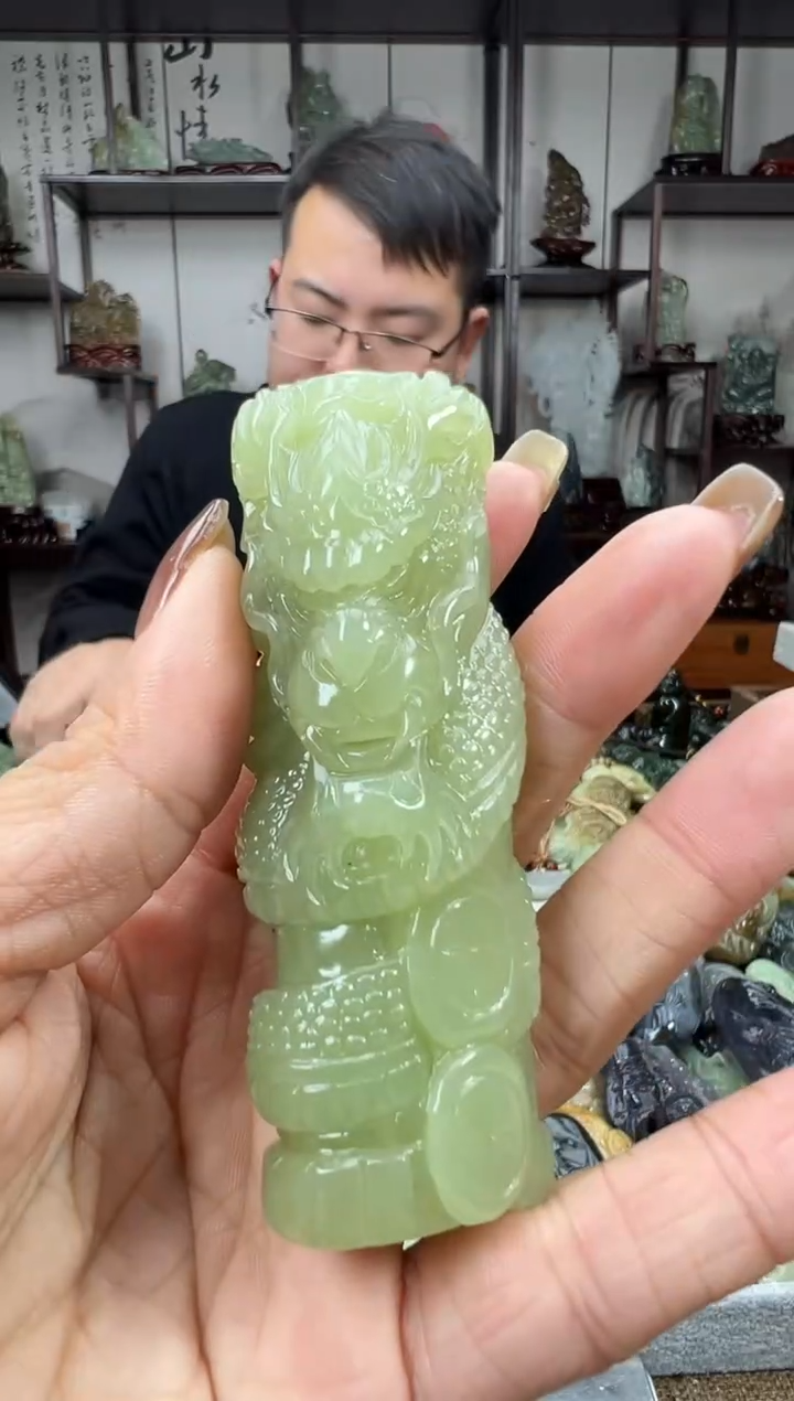 未镶嵌和田玉把件1