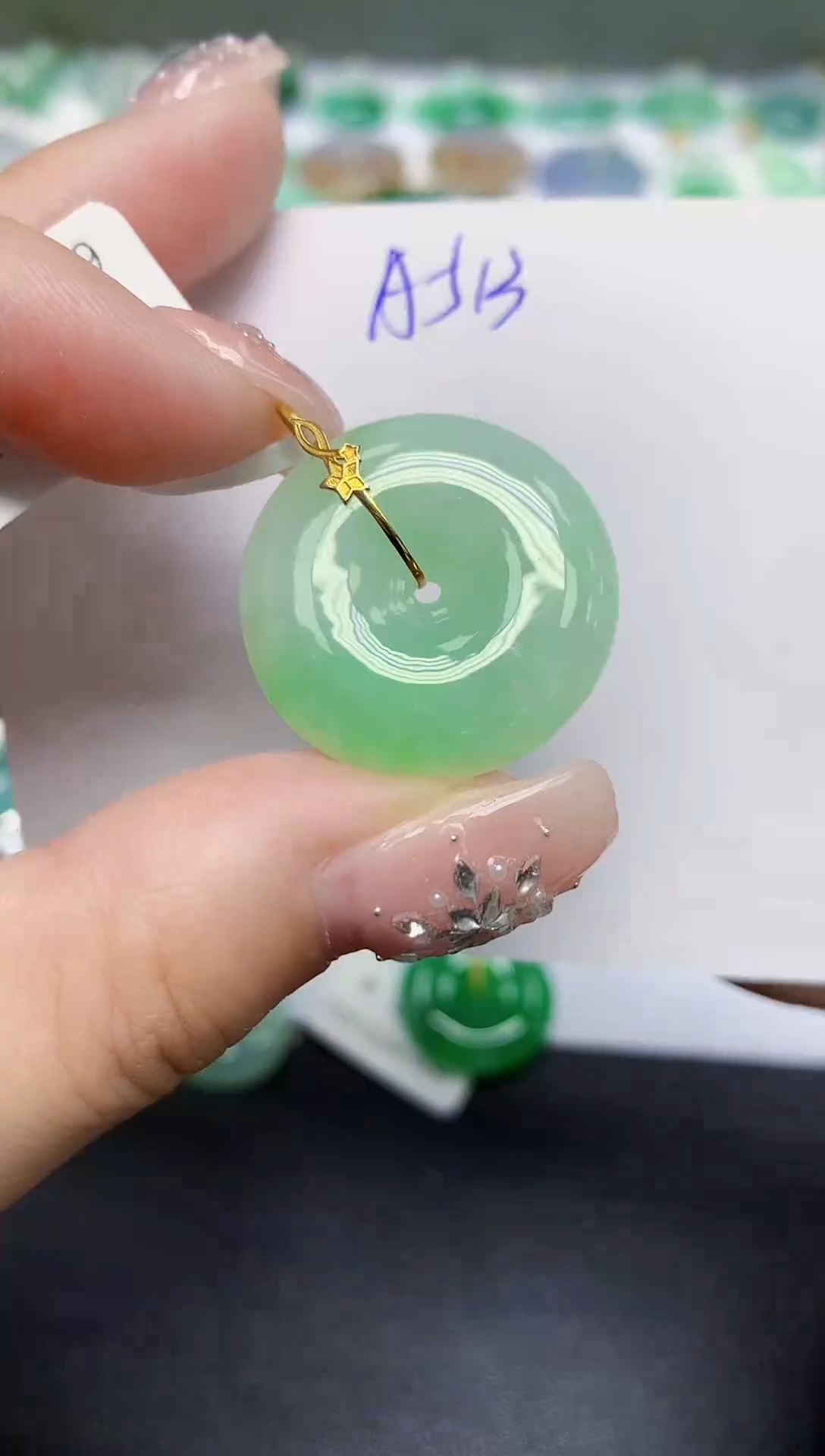 颈饰18K金镶嵌翡翠天然缅甸翡翠A货翡翠百元以上9元证书费自理