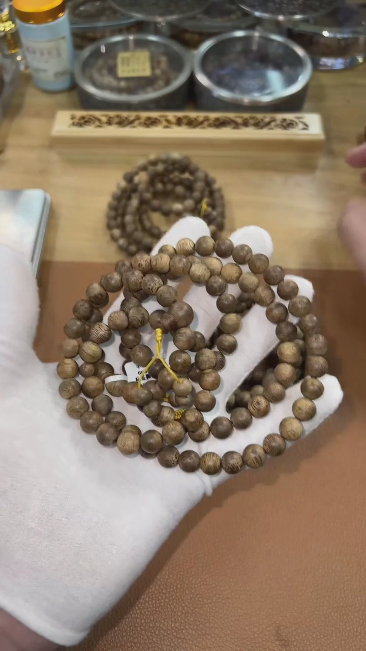 【闪购商品】沉香手串柬埔寨菩萨棋9mm念珠04026031