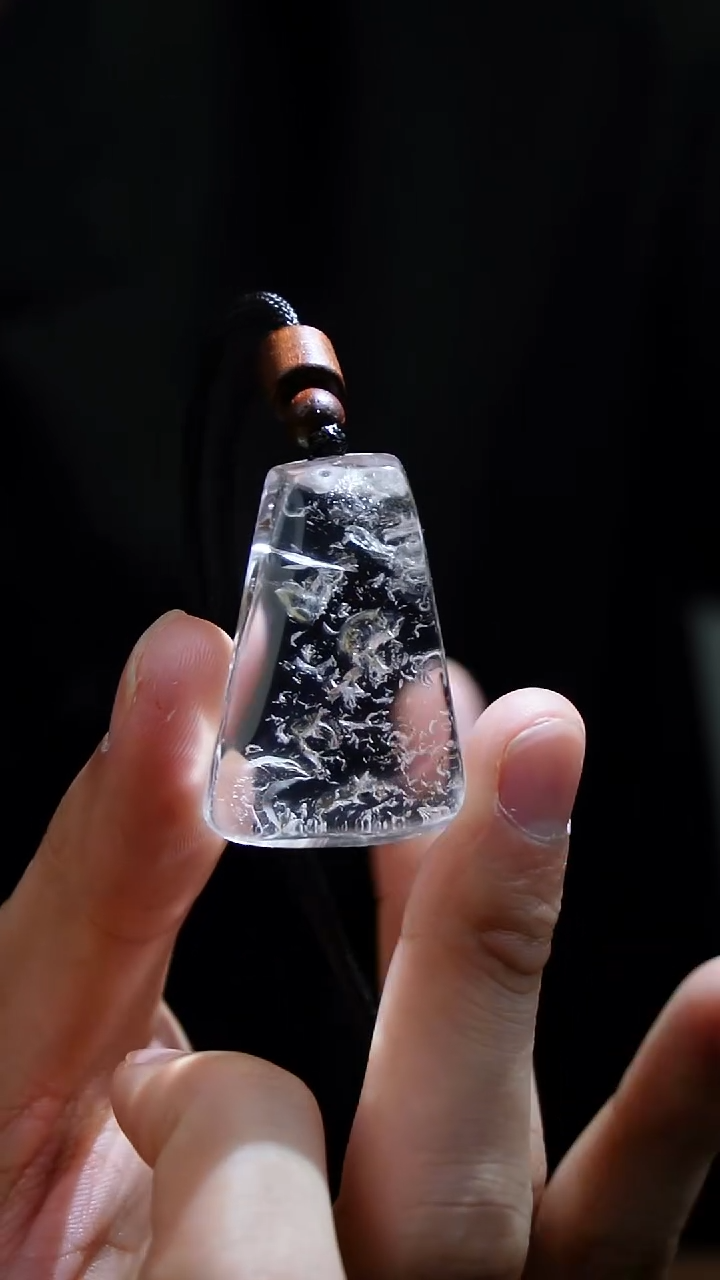 吊坠(赠链)未镶嵌水晶水晶