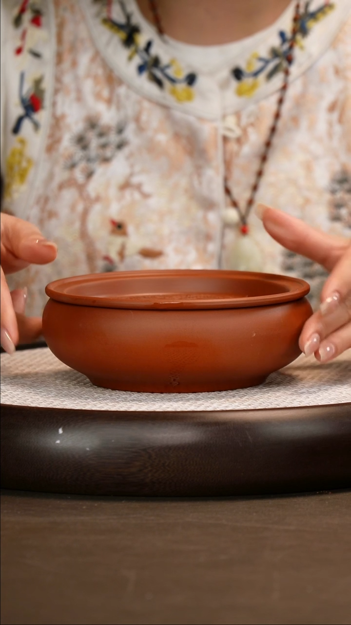 紫砂壶承朱泥双龙壶承