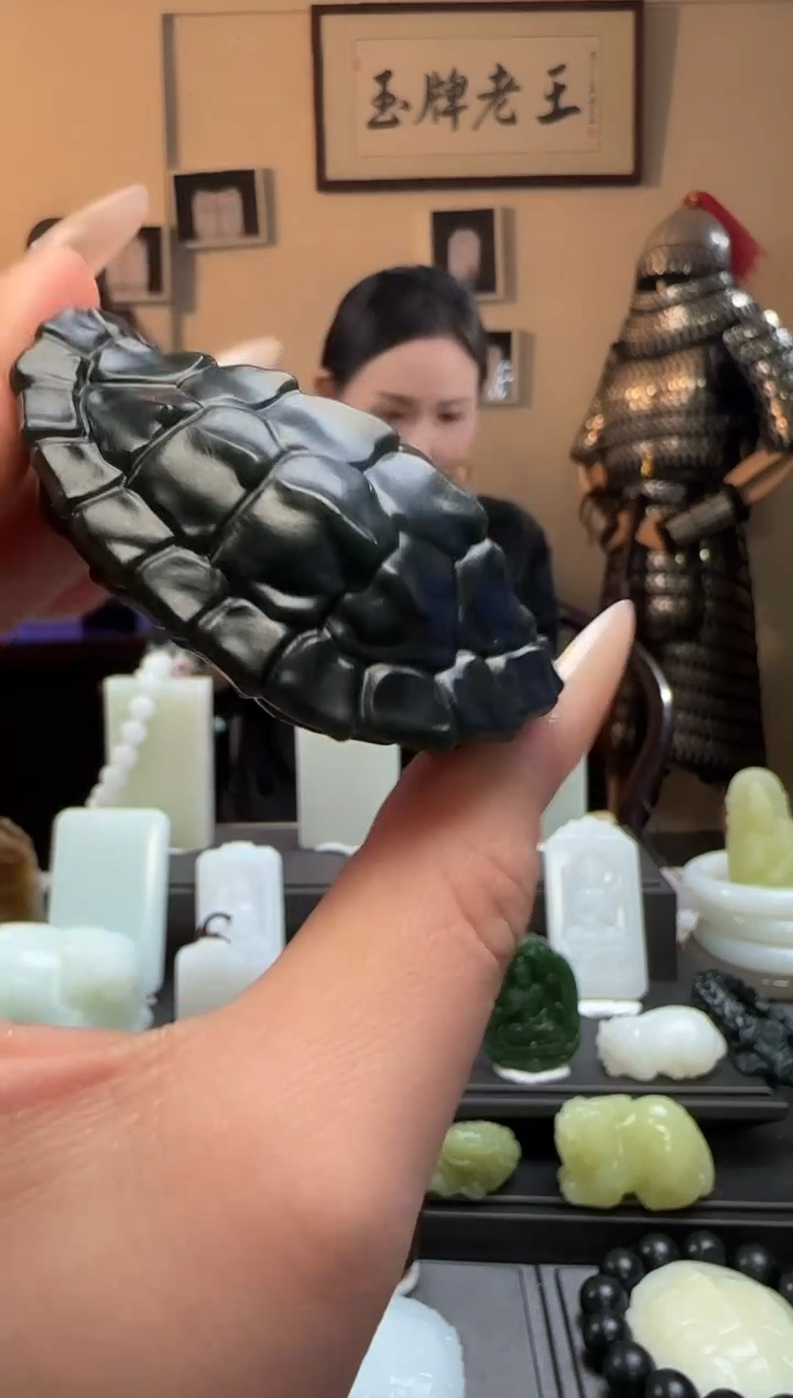 【闪购商品】和田玉青玉富甲天下未镶嵌手把件