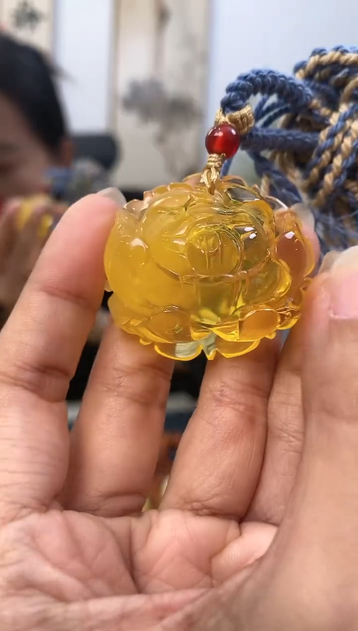 【闪购商品】蜜蜡裸石未镶嵌天然琥珀蜜蜡牡丹花