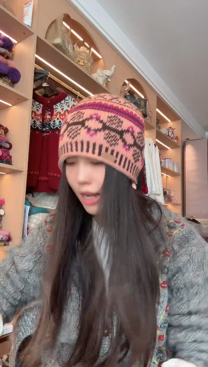 羊毛美丽如粉色帽  