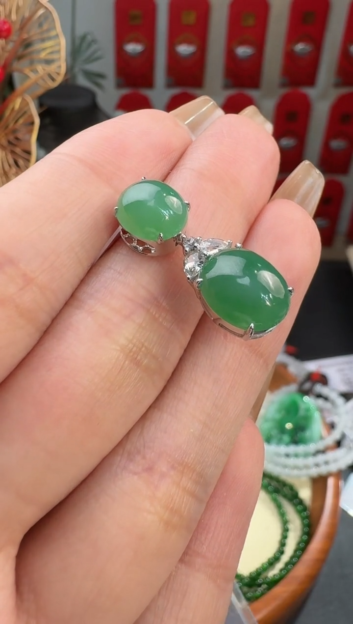 【闪购商品】翡翠颈饰18K金镶嵌挂件