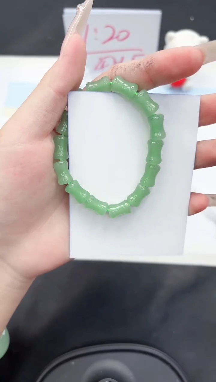 【闪购商品】石英质玉手镯未镶嵌0000
