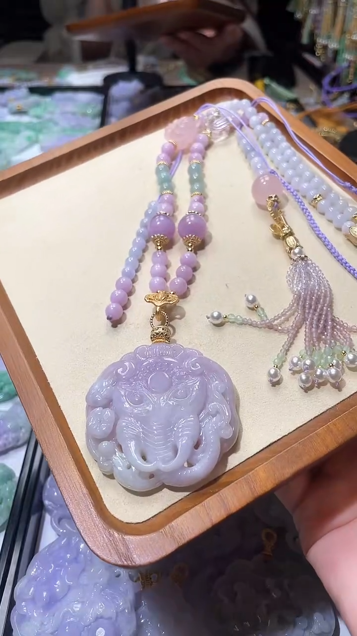 【闪购商品】翡翠颈饰未镶嵌吊坠