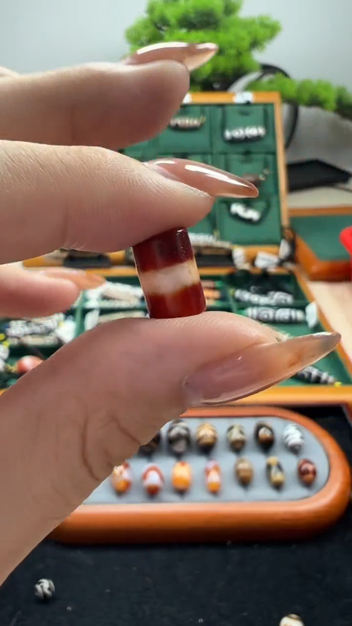 玛瑙/玉髓（覆膜）颈饰未镶嵌4.（微瑕随机发货）