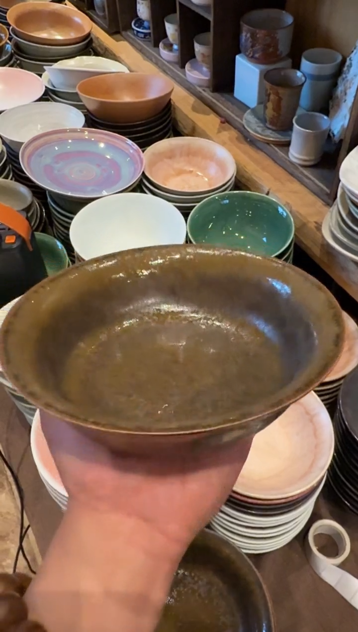 瓷片7寸   黑金反口菜盘1个