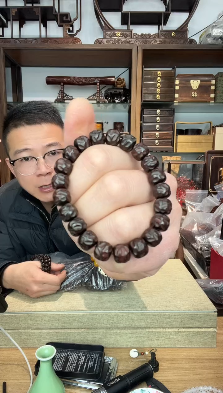 乌木类书架275小叶紫檀无相9*10单圈手串