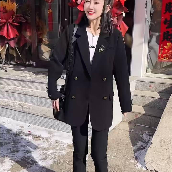 2025时尚新款休闲西服外套女宽松显瘦洋气百搭女装外套
