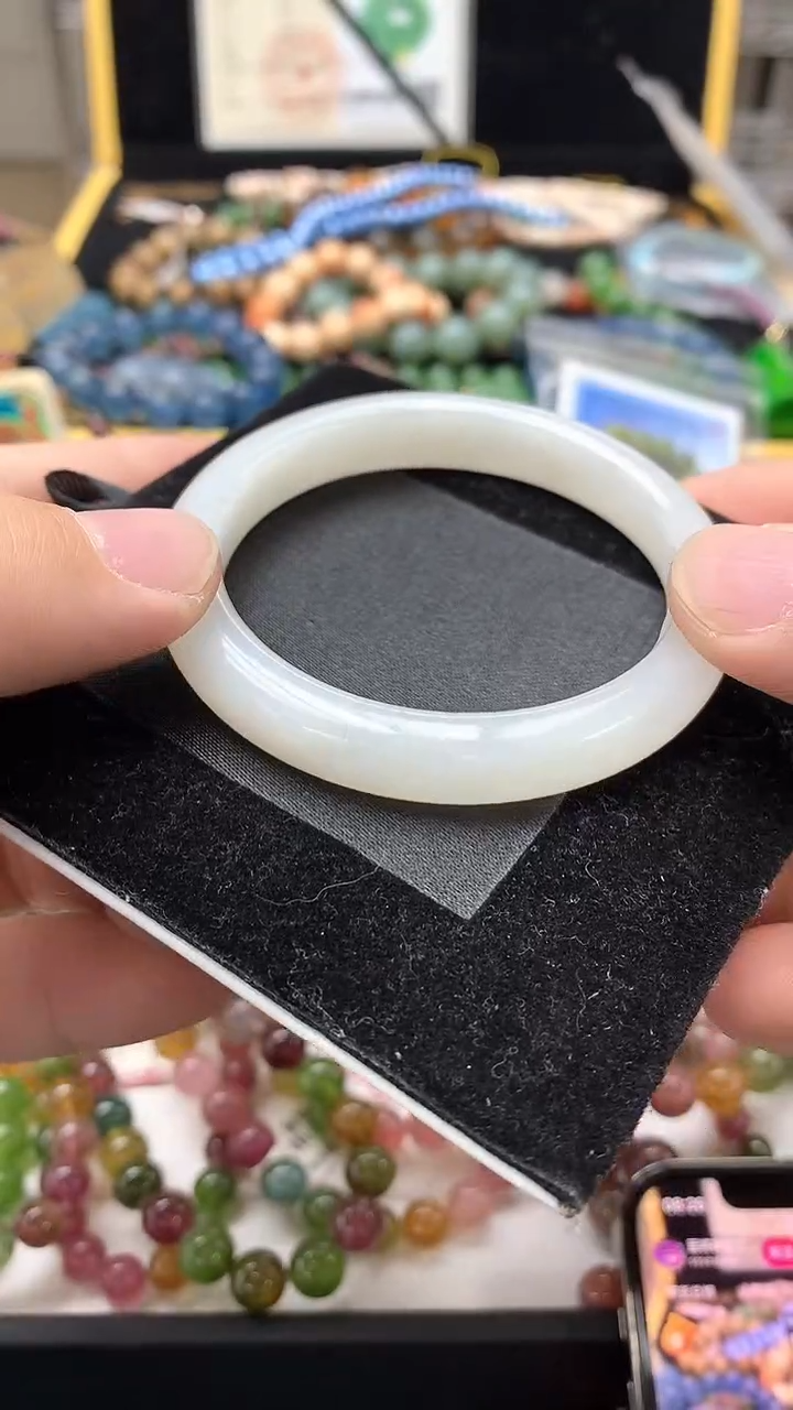 和田玉（糖玉）手镯未镶嵌手链47