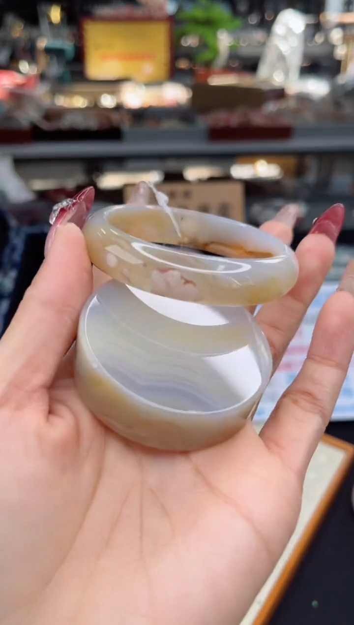 【闪购商品】石英质玉手镯未镶嵌53圈口（不退不换）1572004