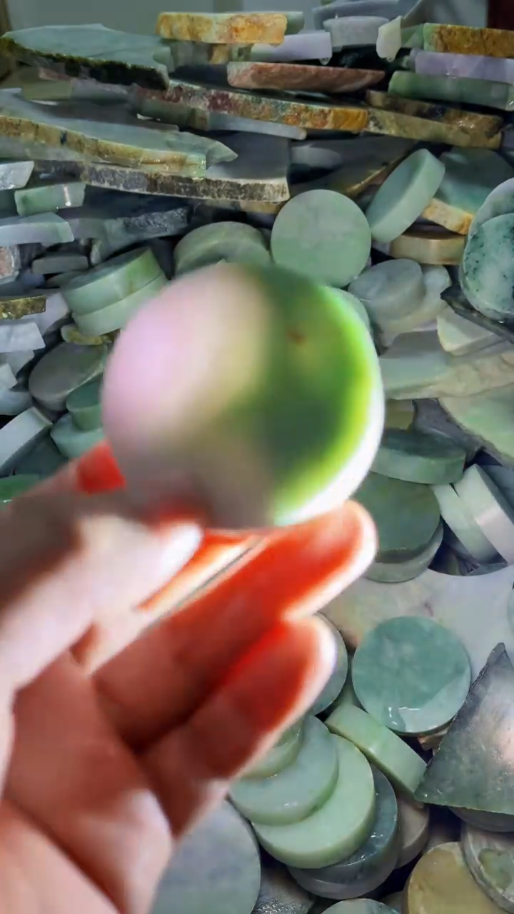 【闪购商品】翡翠挂件未镶嵌A货康壹009