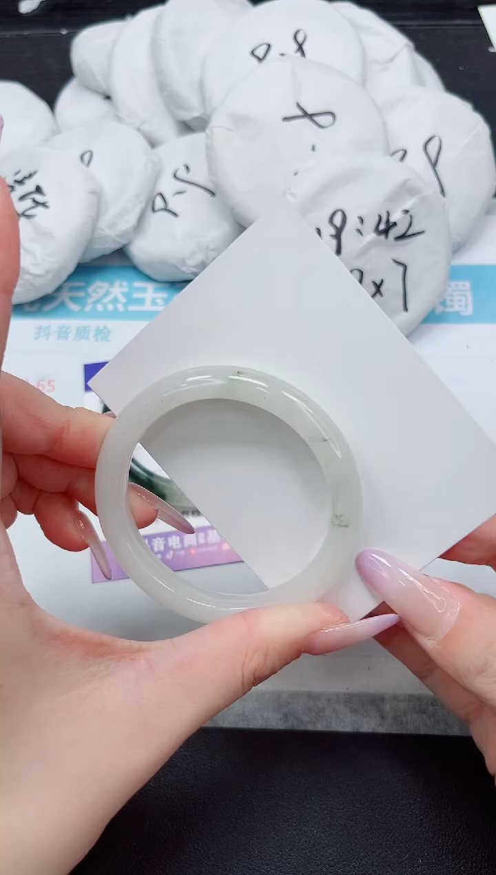 石英质玉手镯未镶嵌312-54.4