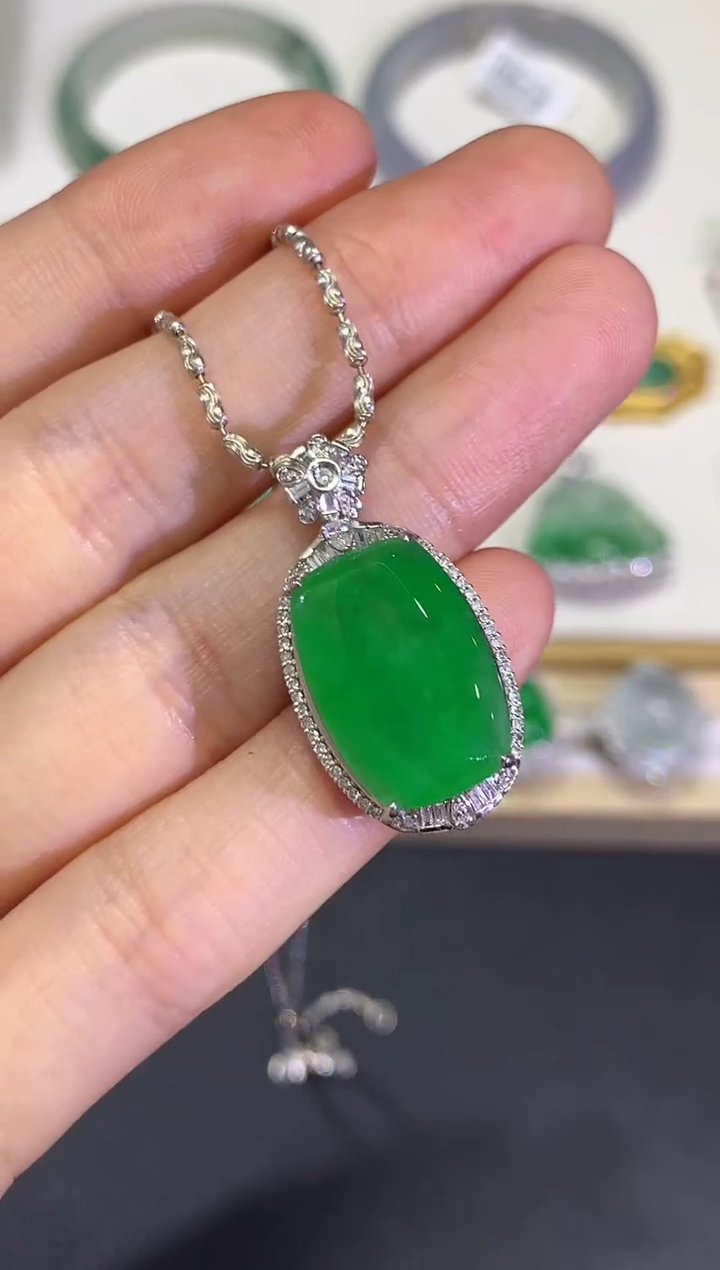 【闪购商品】翡翠颈饰18K金镶嵌团购58