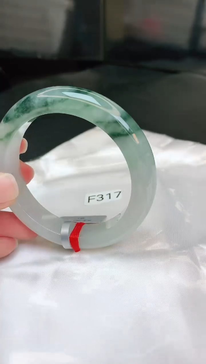 【闪购商品】翡翠手镯未镶嵌缅甸天然A货手镯