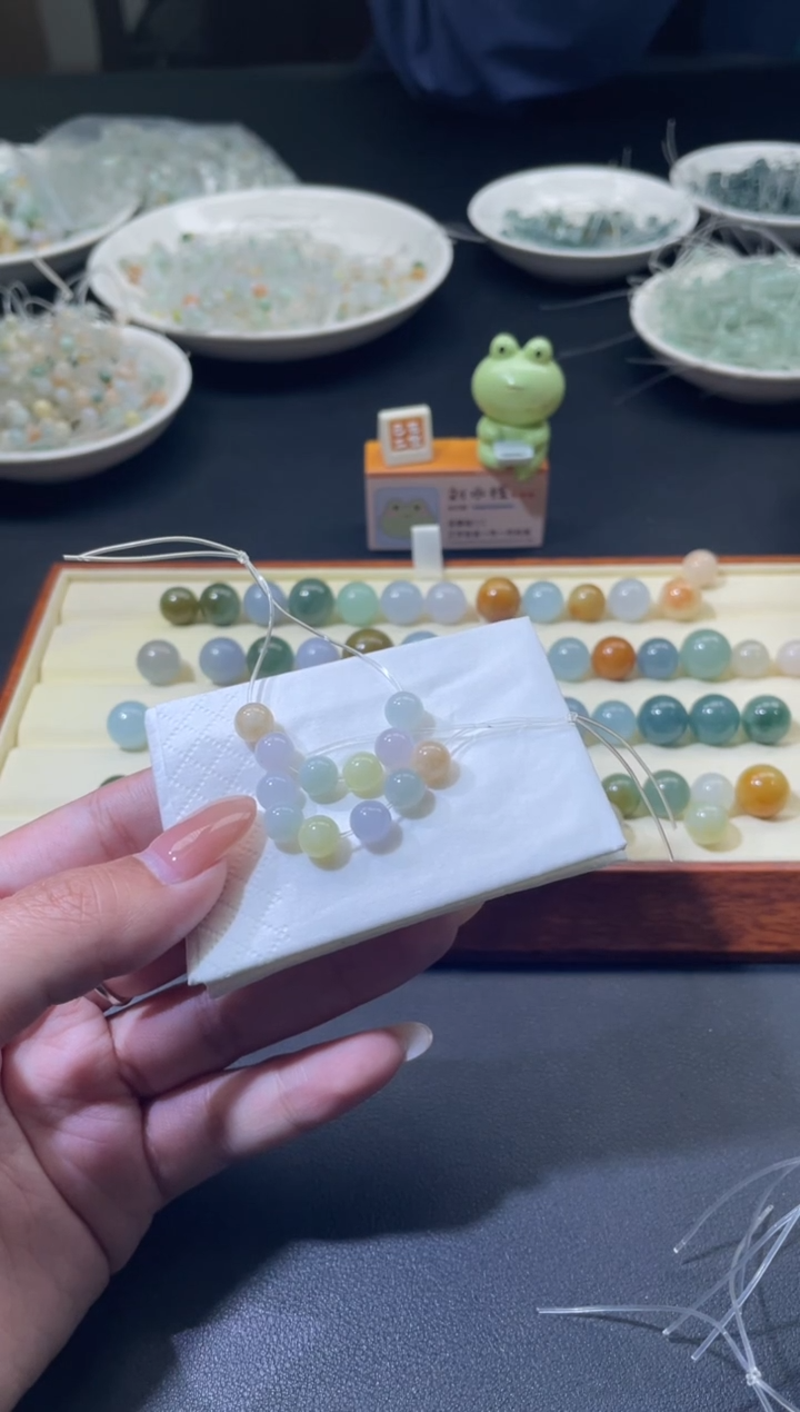 颈饰未镶嵌翡翠宗*翡翠净货