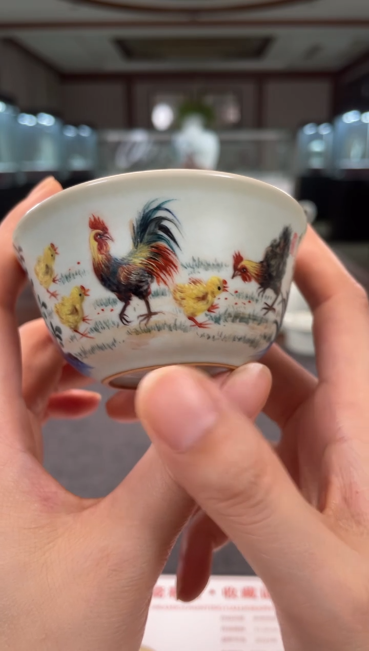 余秀华老师作品鸡缸杯（子母鸡图）