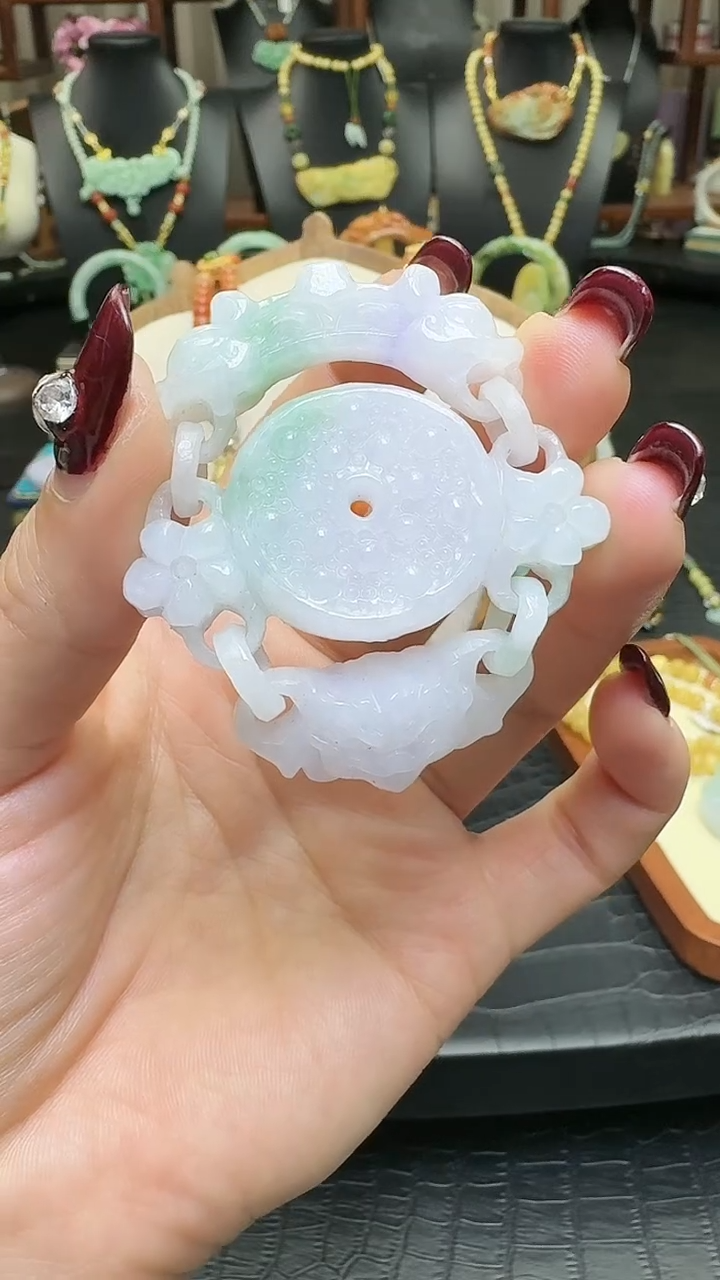 【闪购商品】翡翠颈饰未镶嵌镂空牌