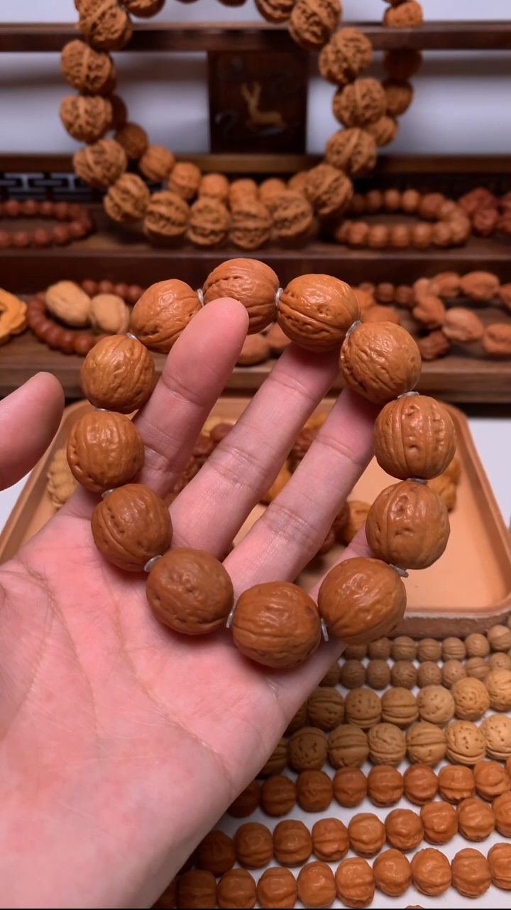 手串文玩核桃鱿****蛋野生小核桃