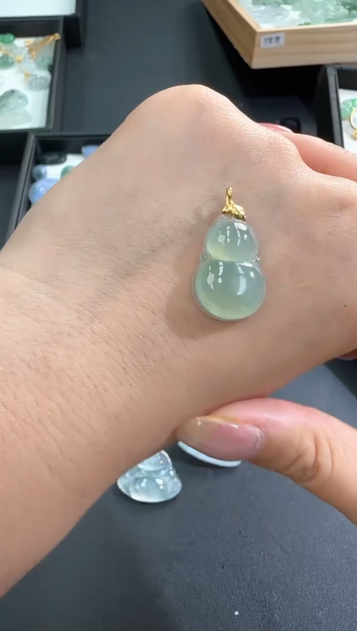 【闪购商品】翡翠颈饰18K金镶嵌250213328