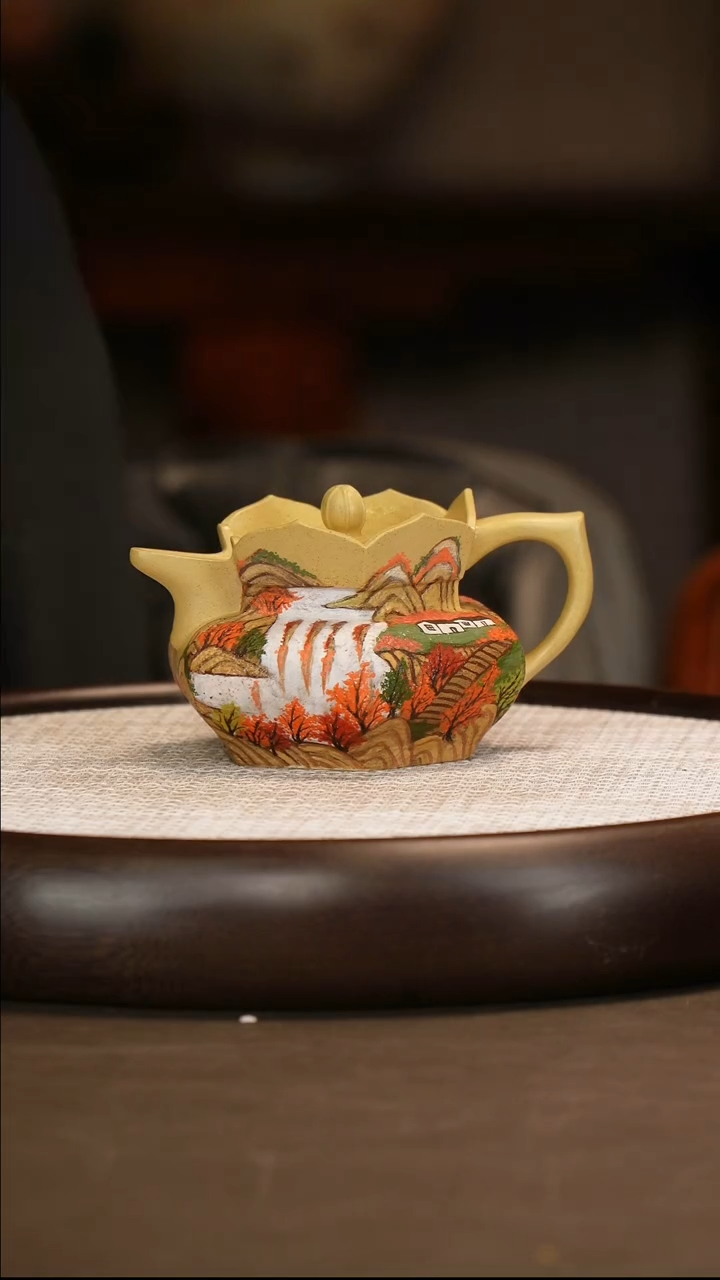 吴小楣  僧帽 本山绿 350c/山水赏盘/李庚五条屏