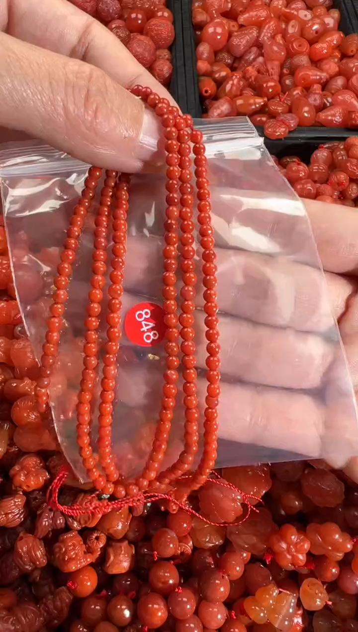 【闪购商品】南红玛瑙颈饰未镶嵌1