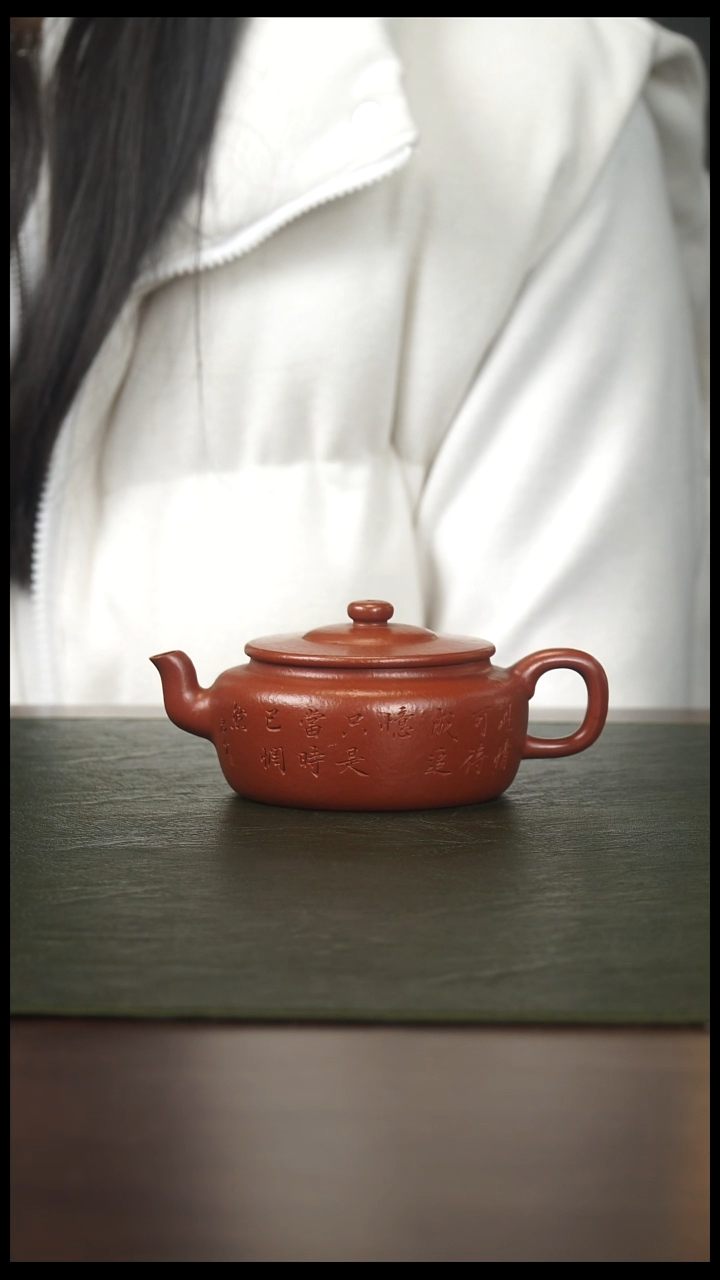 侯峰大红袍笠帽150cc