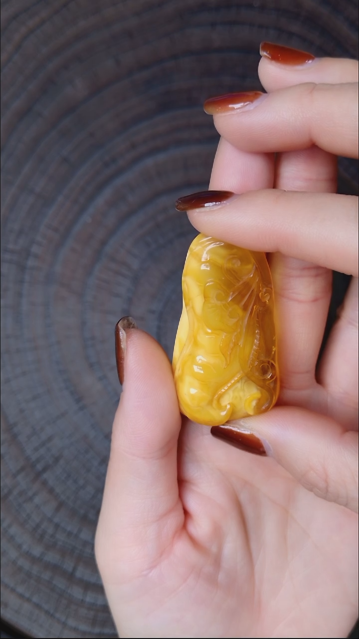 蜜蜡颈饰未镶嵌吊坠