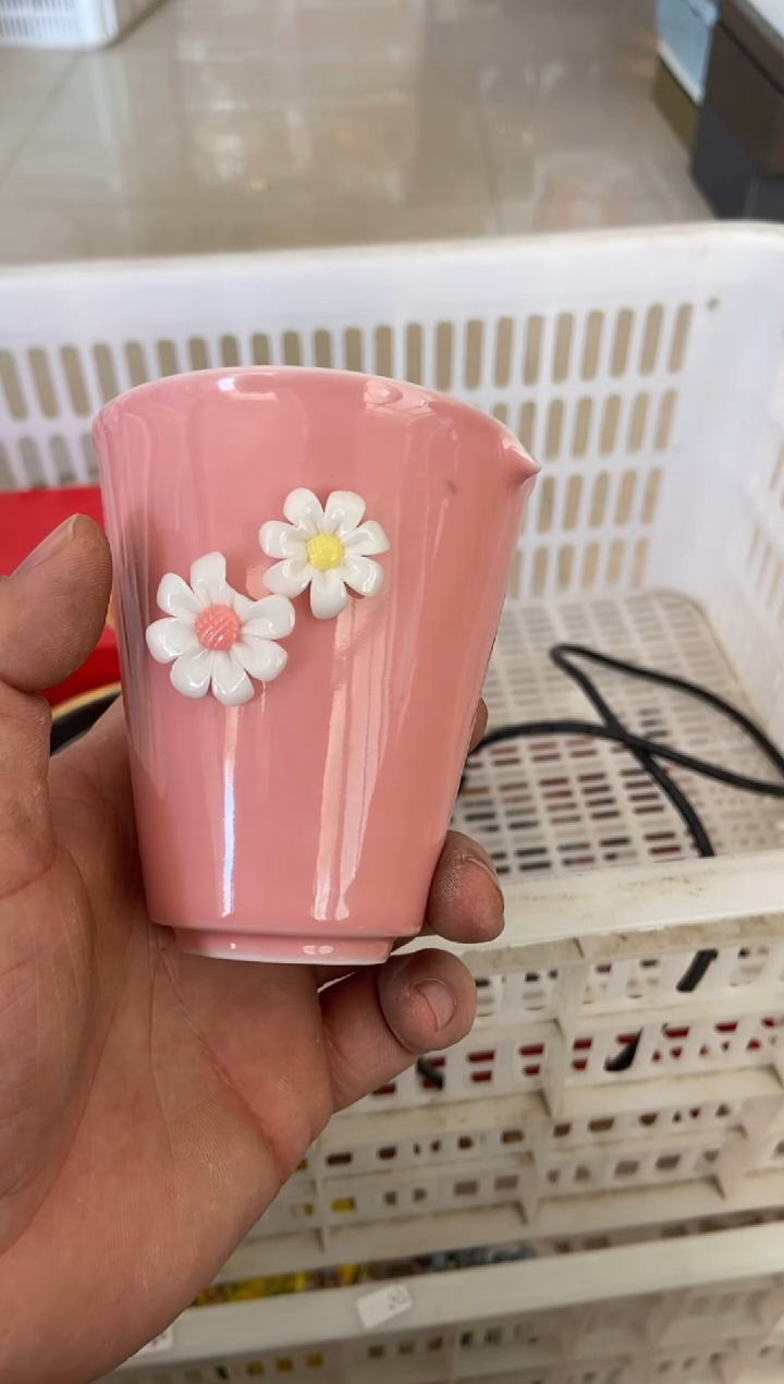 杯无运费险有瑕疵的摄影的产品有使用过的痕迹有点脏介意勿拍