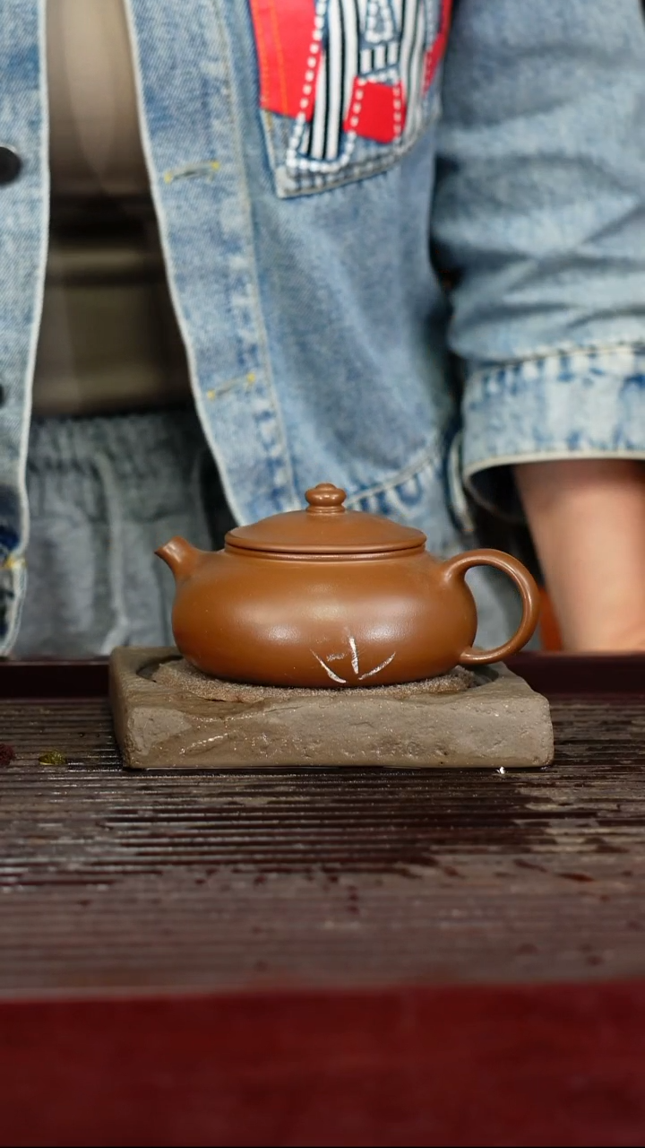 宜兴原矿紫砂壶茶壶宜兴原矿紫砂壶茶壶180C