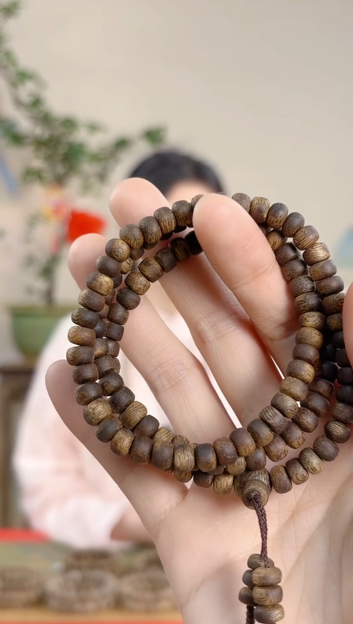 【闪购商品】沉香手串海南莺歌绿棋随型算盘6mm三圈多样性发货