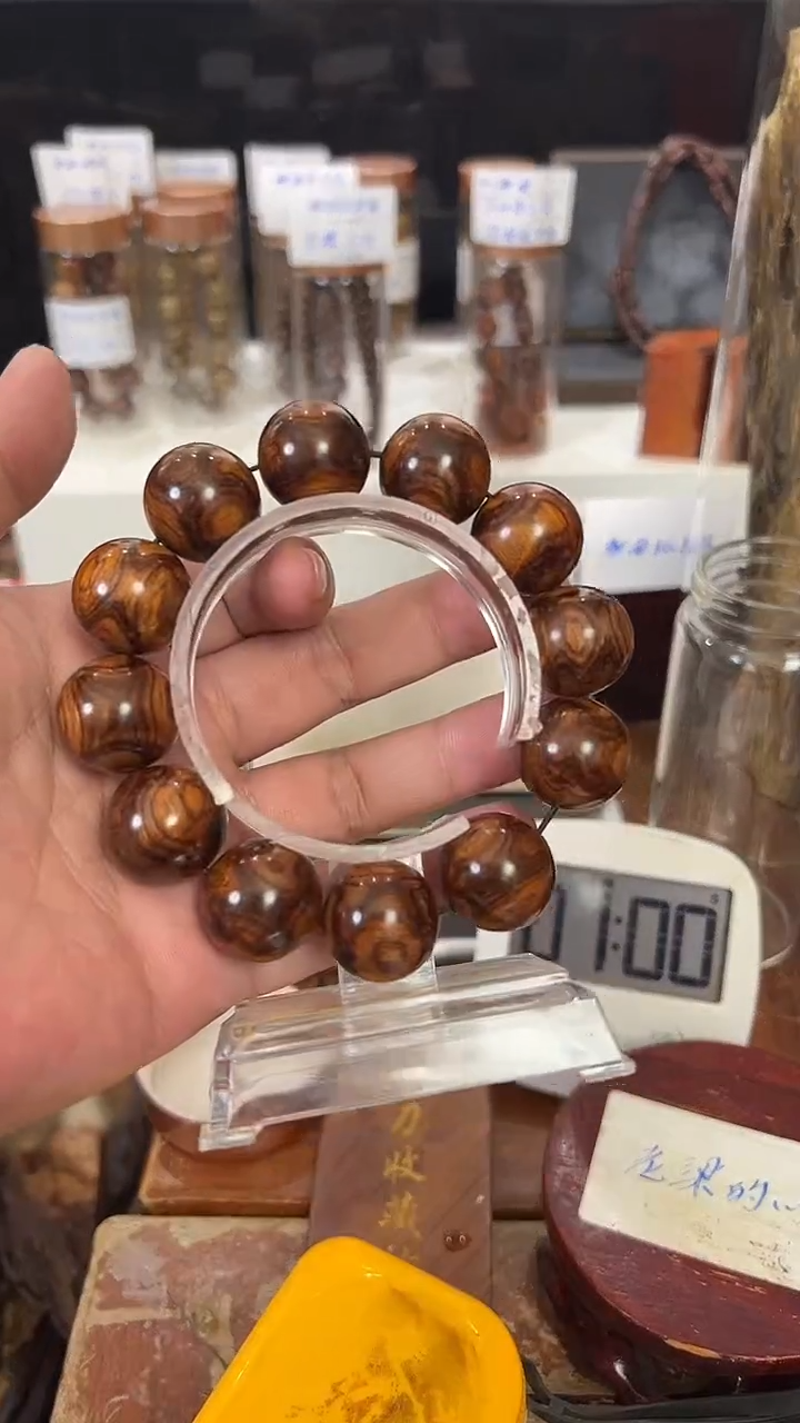 【闪购商品】黄花梨/降香黄檀手串/手链海南黄花梨