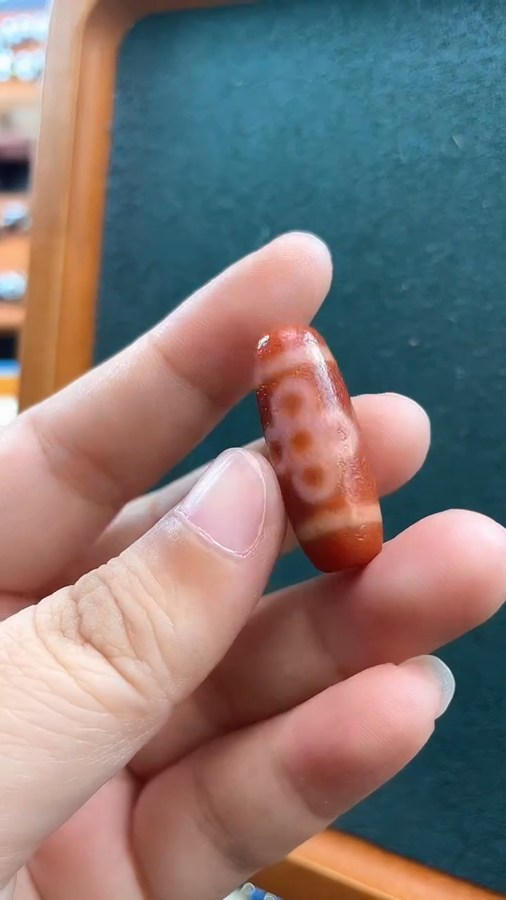 玛瑙/玉髓1未镶嵌         1