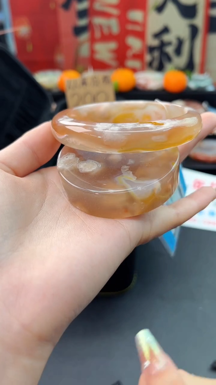 【闪购商品】石英质玉手镯未镶嵌赠送镯心（61圈口）