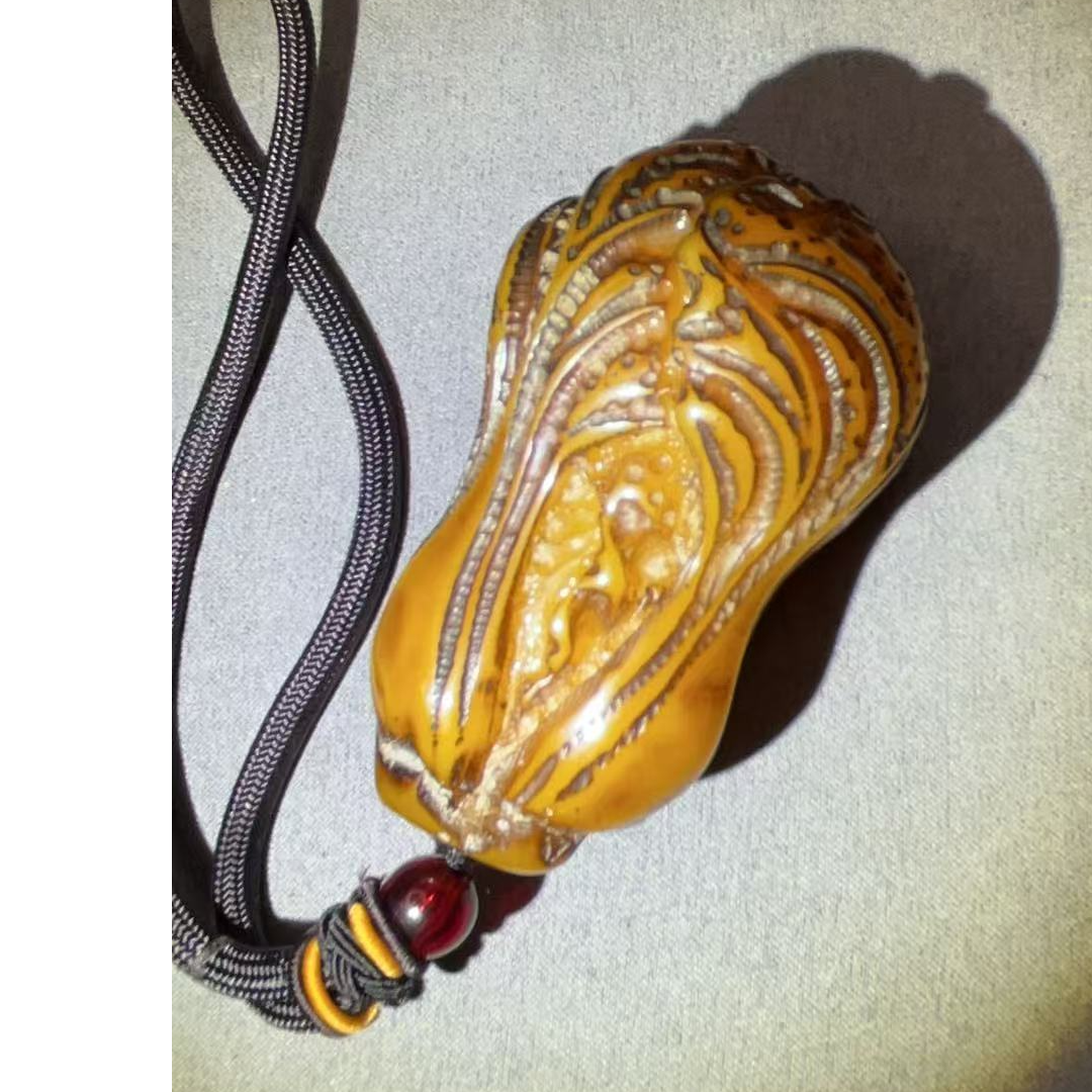 小怡推荐  老蜡白菜手把件  0450