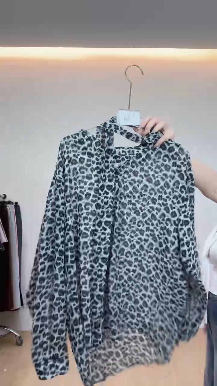 豹纹衬衣开衫，，，