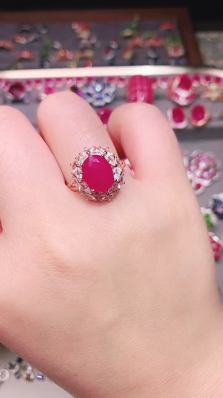 银S925镶嵌戒指红宝石....