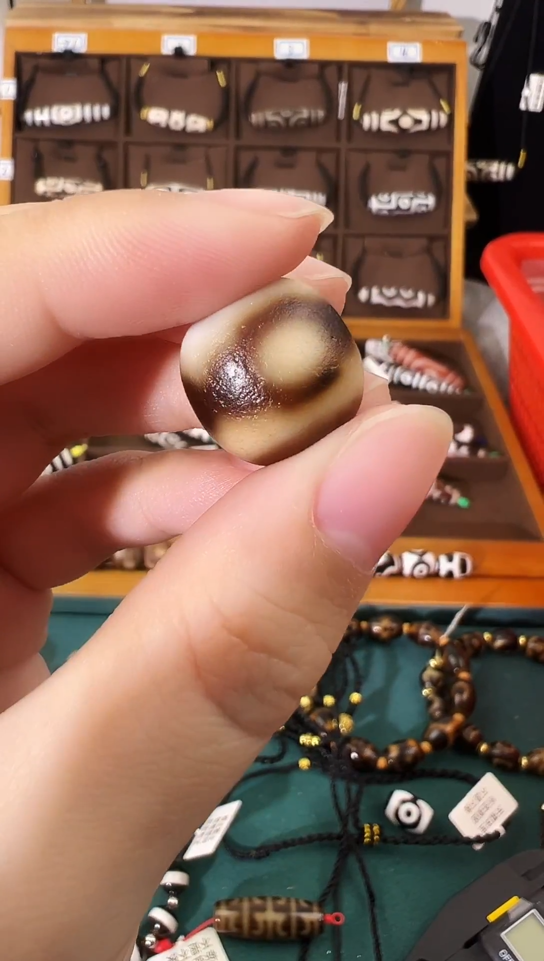 玛瑙/玉髓（覆膜）颈饰合金山****理49（微瑕随机发货）