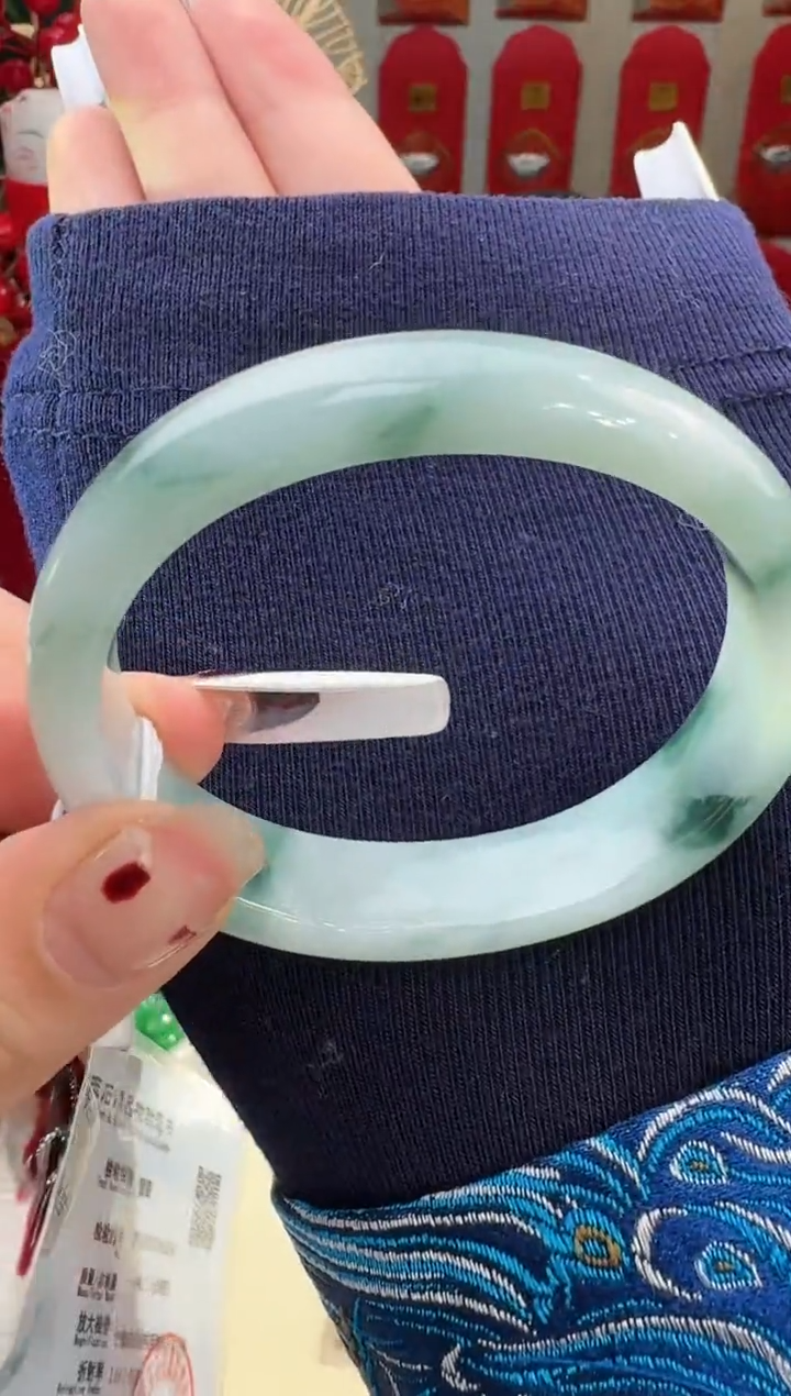 【闪购商品】翡翠手镯未镶嵌手镯