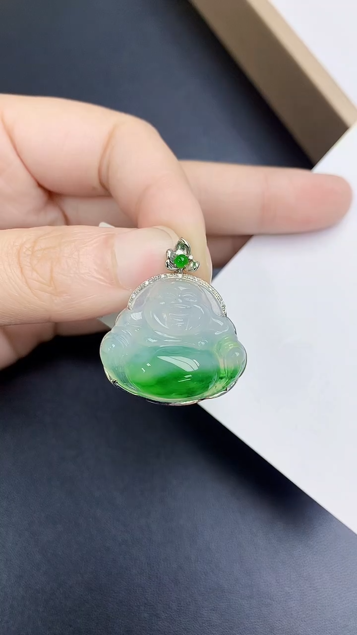 颈饰18K金镶嵌翡翠 天然缅甸A货百元以上9元证书费自理