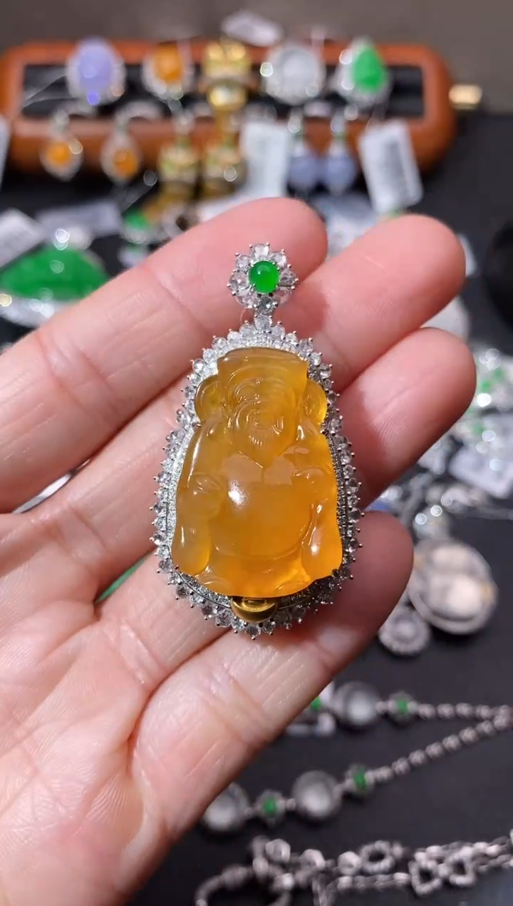 【闪购商品】翡翠吊坠(不含链)18K金镶嵌吊坠