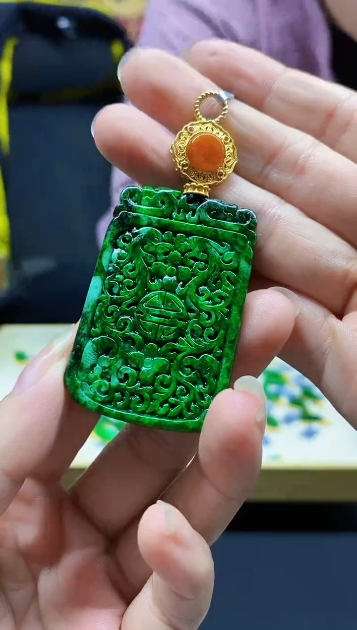 颈饰未镶嵌翡翠明*翡翠吊坠