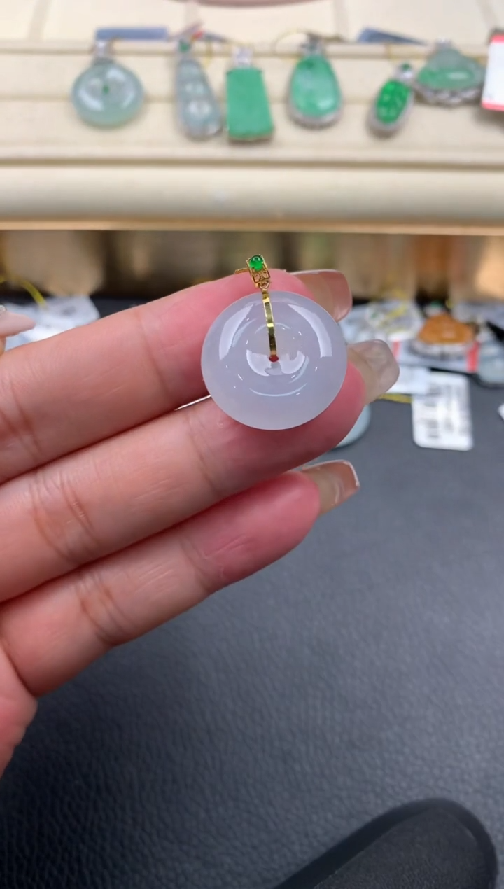 【闪购商品】翡翠颈饰18K金镶嵌Q220      