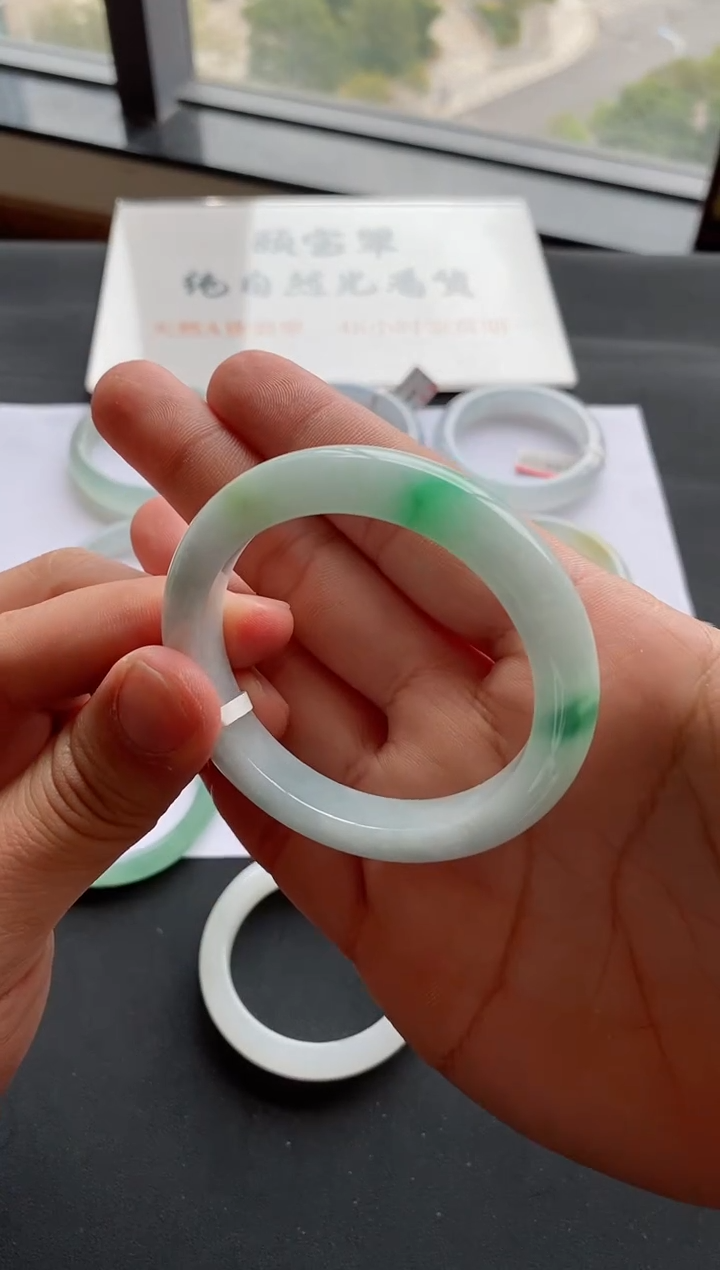 【闪购商品】翡翠手镯未镶嵌21号52.7-10.3-8.6正圈